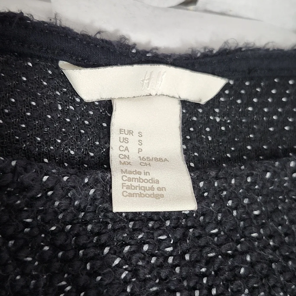 Sweater - H&M - Picture 2 of 2